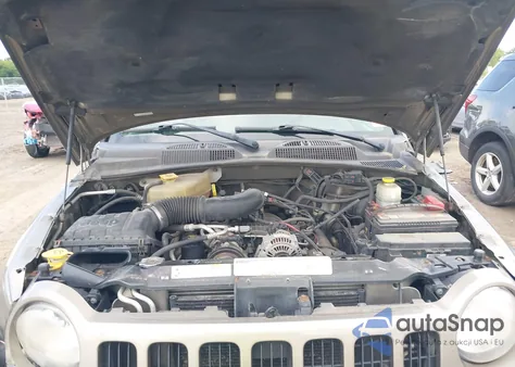 2007 Jeep Liberty Sport from USA, damaged, VIN 1J4GL48K77W507482